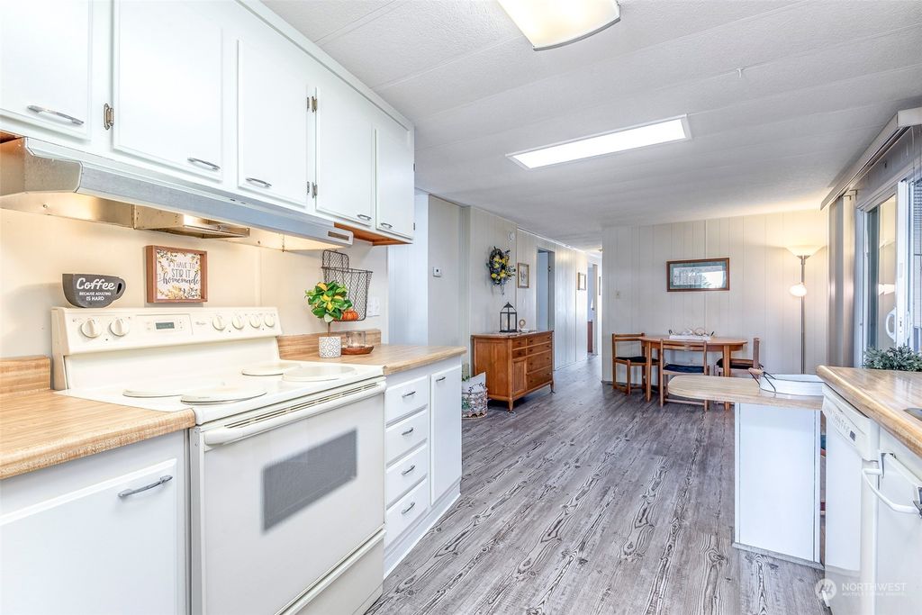 Photo of 11436 SE 208th Street #47, Kent, WA 98031 (MLS # 2045283)