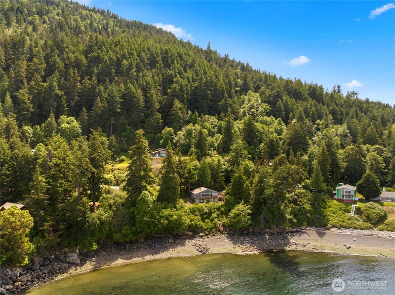 295 Raccoon Point Road