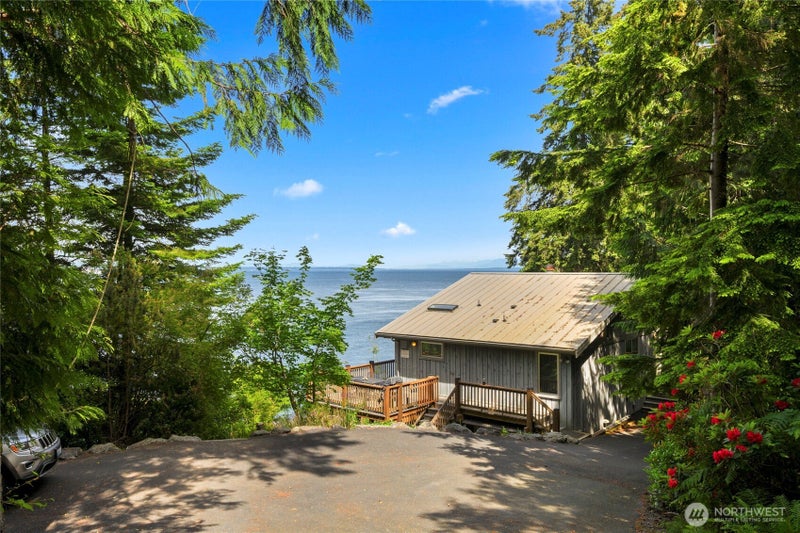 295 Raccoon Point Road