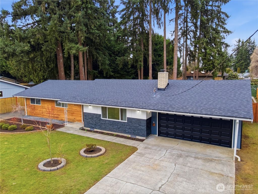 Photo of 4403 106th Place NE, Marysville, WA 98271 (MLS # 2485596)
