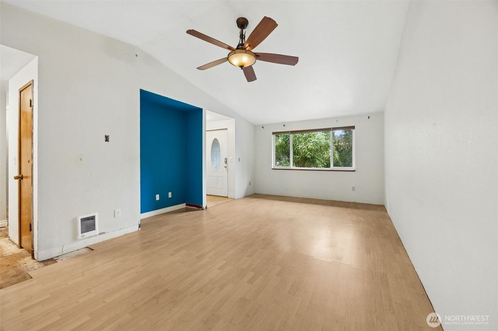 Photo of 3342 Stanford Court SE, Lacey, WA 98503 (MLS # 2498937)