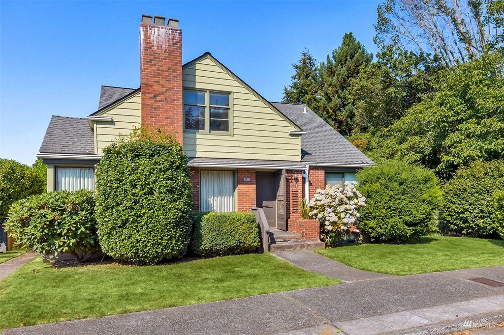 Photo of 6039 35th Avenue NW, Seattle, WA 98107 (MLS # 1990659)