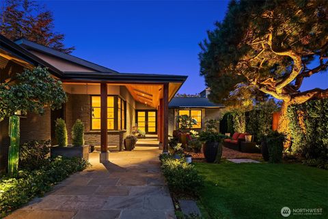 1561 Magnolia Boulevard W Seattle WA 98199