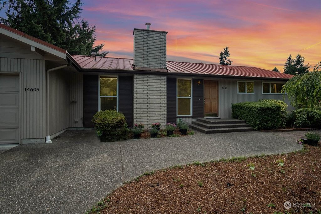 Photo of 14605 SE 8th Street, Bellevue, WA 98007 (MLS # 2140560)