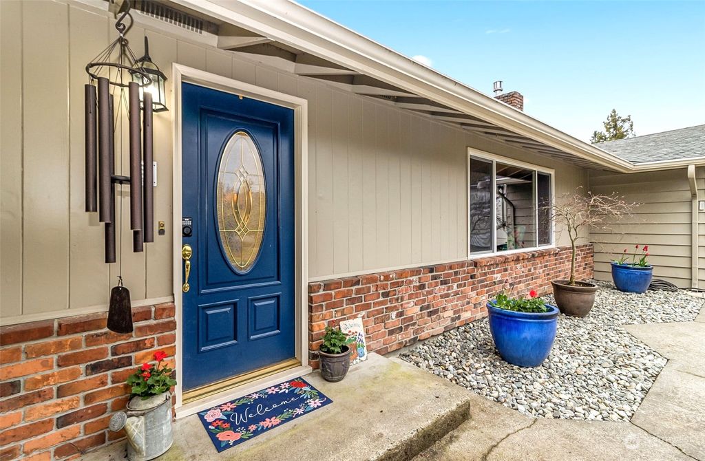 Photo of 11428 47th Avenue NE, Marysville, WA 98271 (MLS # 2220801)