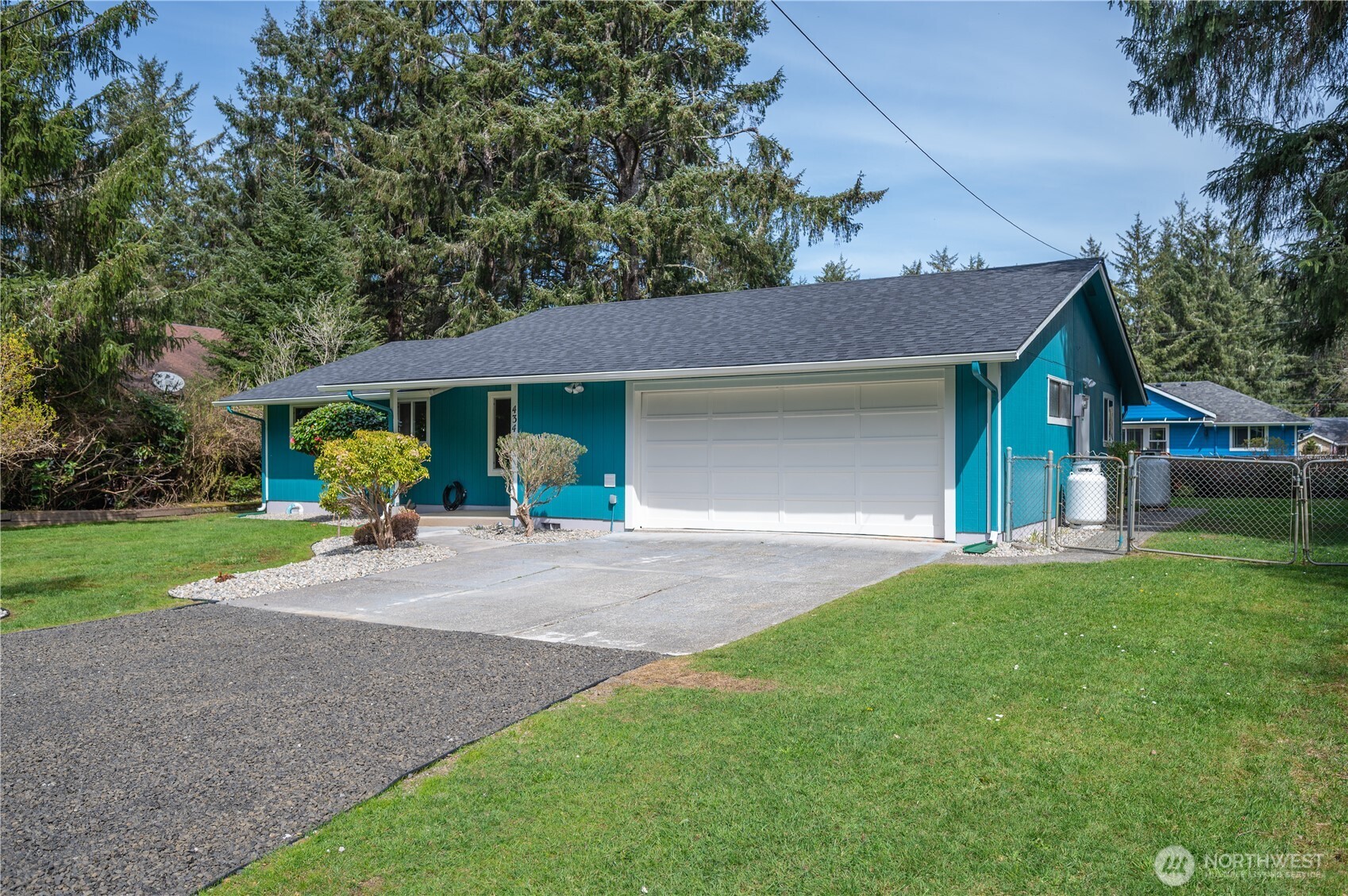 434 Snahapish Avenue SE