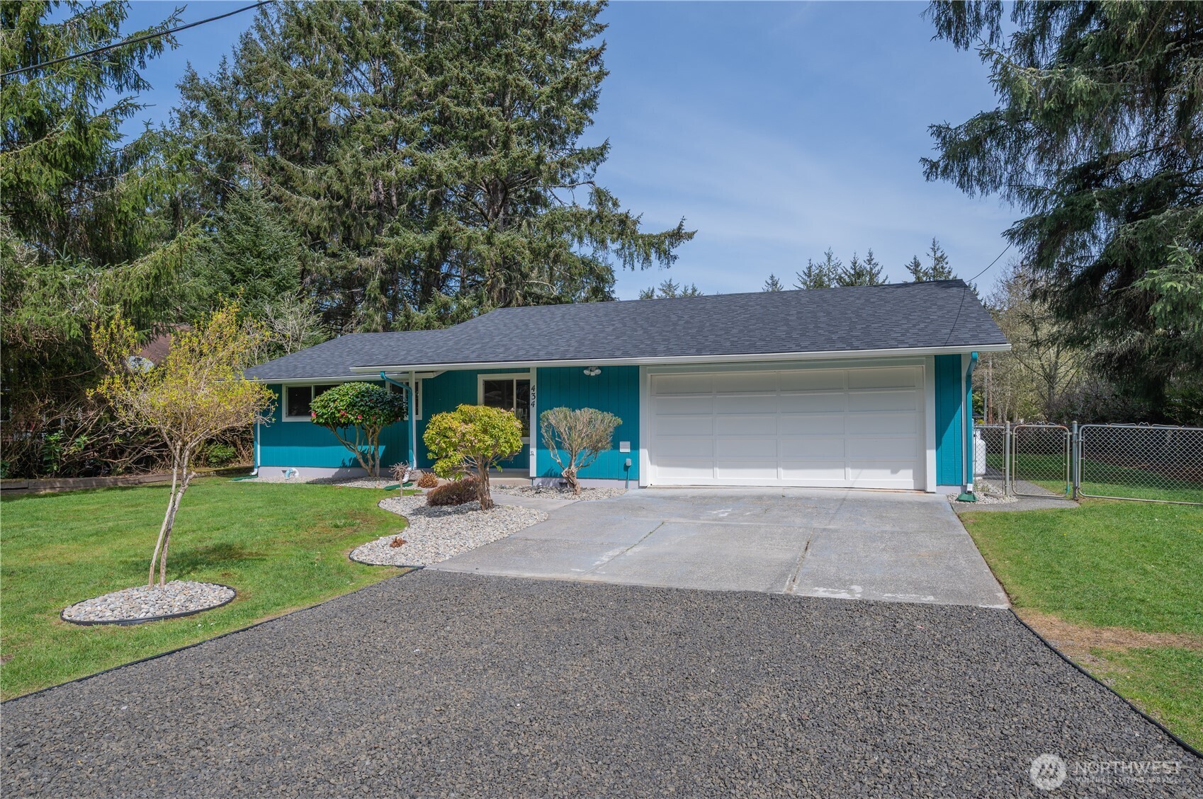 434 Snahapish Avenue SE