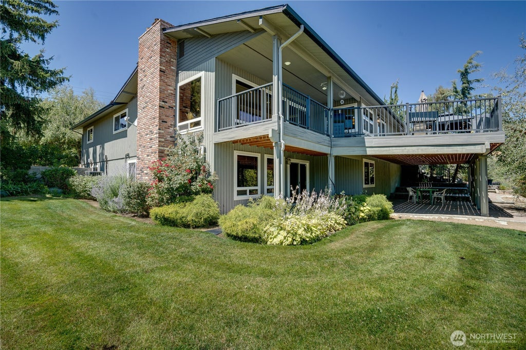 Photo of 3275 Burch Mountain Road, Wenatchee, WA 98801 (MLS # 2552669)