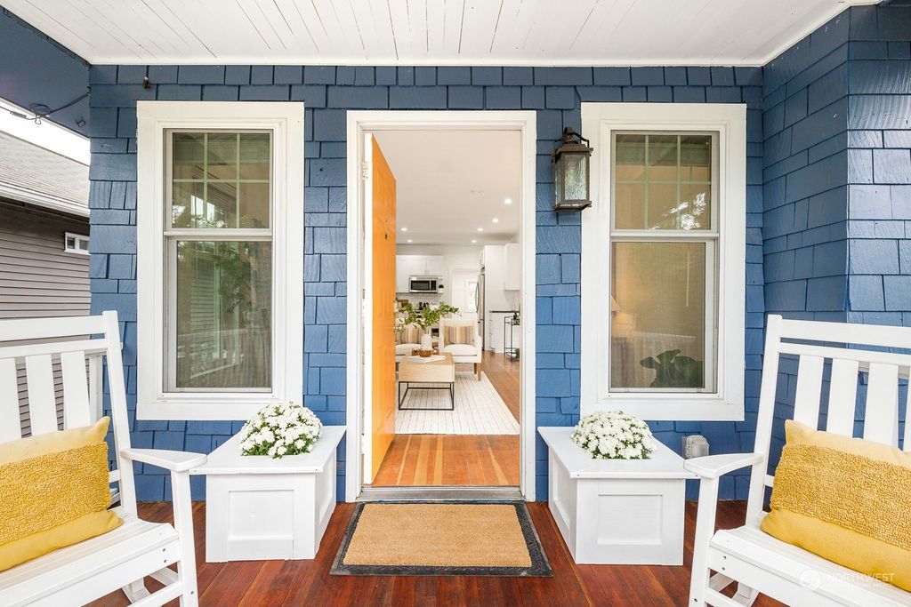 Photo of 315 Martin Luther King Jr Way E, Seattle, WA 98112 (MLS # 2154143)