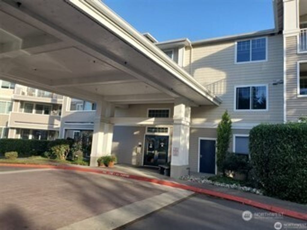 Photo of 2244 132nd Avenue SE #B105, Bellevue, WA 98005 (MLS # 2441748)