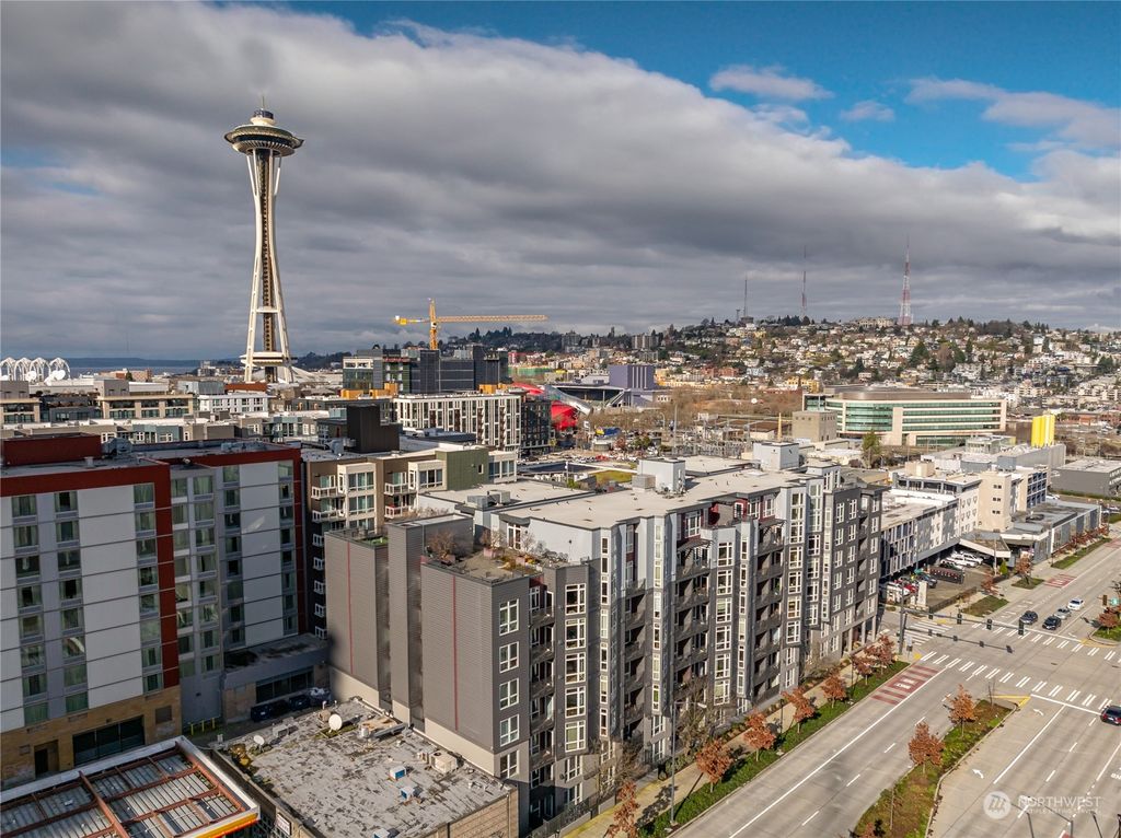 Photo of 699 John St St #115, Seattle, WA 98109 (MLS # 2198256)