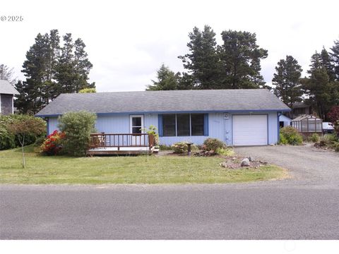 19494 N N Place Long Beach WA 98631