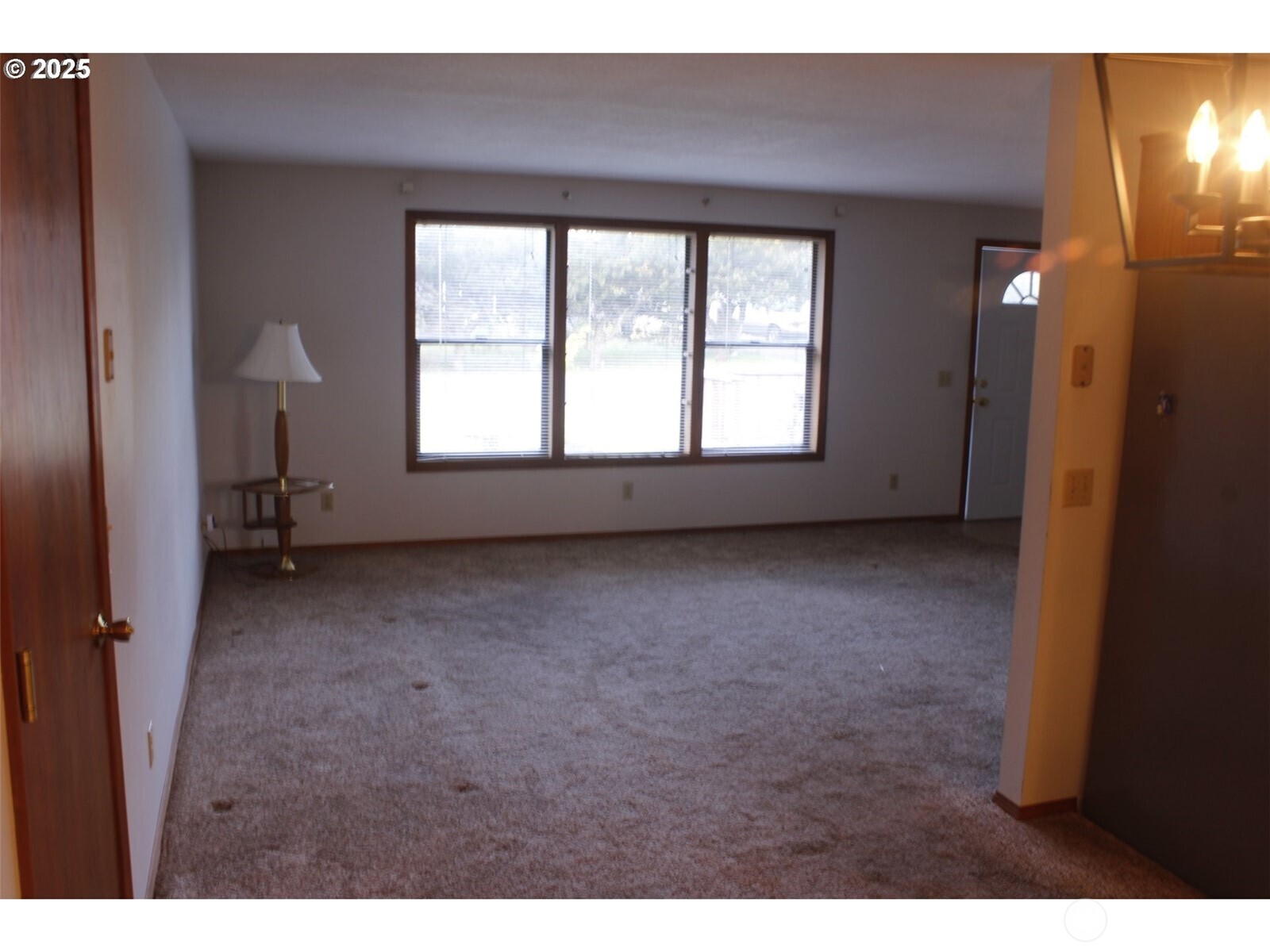19494 N N Place
