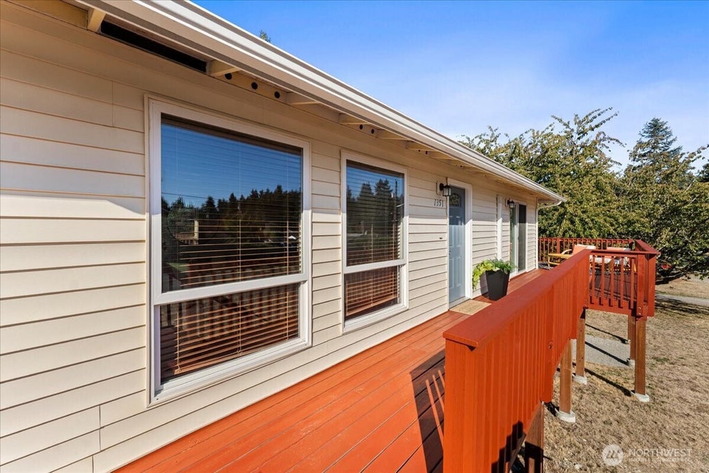 Photo of 1351 S Highland AVE, Tacoma, WA 98465 (MLS # 2585223)