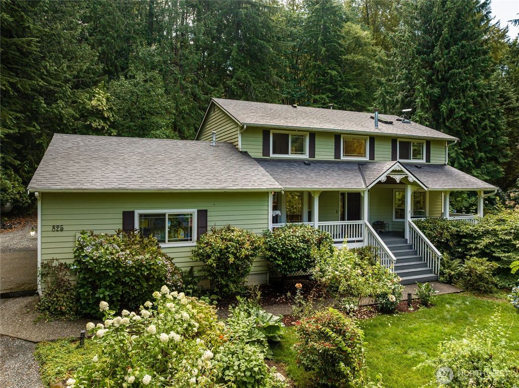 Photo of 825 204th Drive SE, Snohomish, WA 98290 (MLS # 2422336)