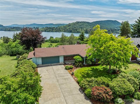 Photo of 124 E Zola Drive, Cinebar, WA 98533 (MLS # 2541579)