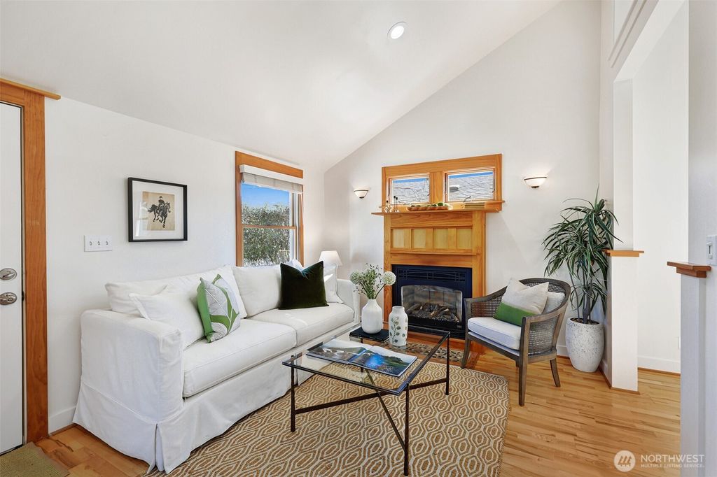 Photo of 8333 27th Avenue NW, Seattle, WA 98117 (MLS # 2498557)