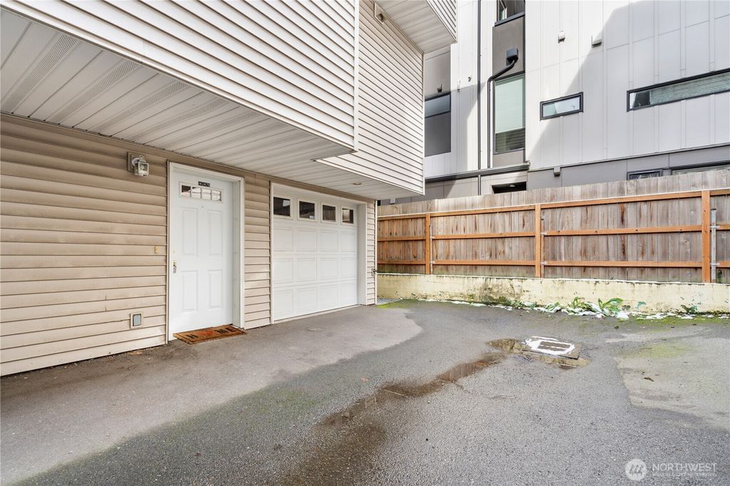 Photo of 14347 Stone Avenue N #B, Seattle, WA 98133 (MLS # 2358096)