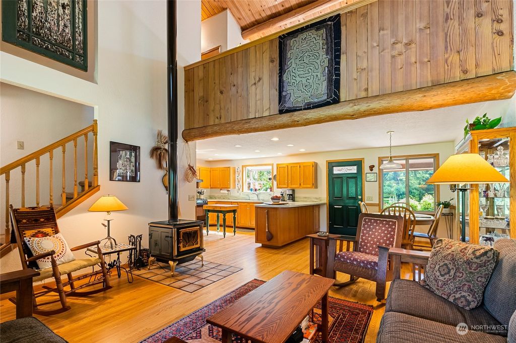 listing image 9365225980408946346