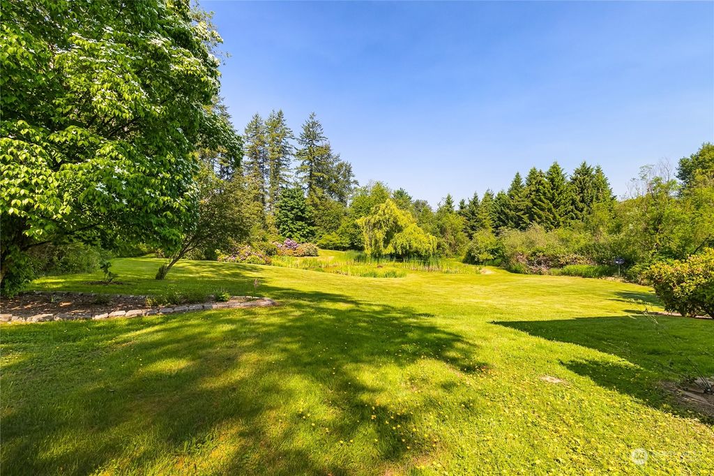 listing image 9360641858411672610