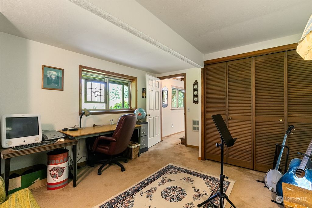 listing image 9364692460096007241