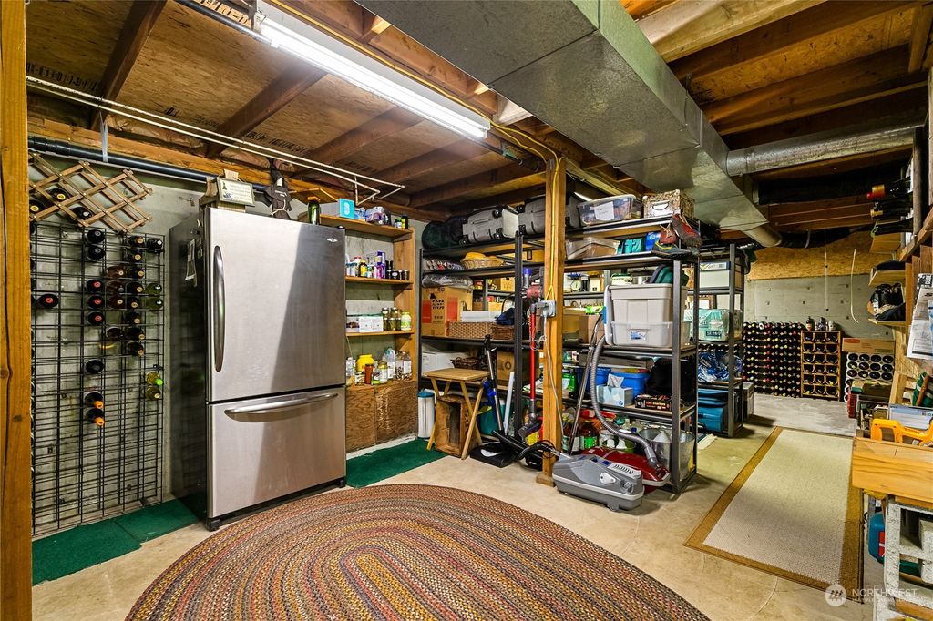 listing image 9364843406916767863