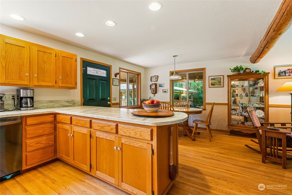listing image 9363755698432226324