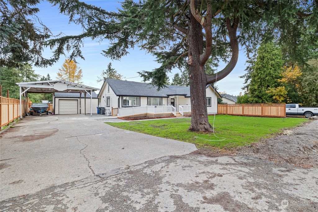 Photo of 2433 S 135th Street, SeaTac, WA 98168 (MLS # 2178531)