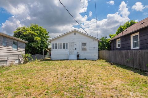 1807 S Stevens Street Seattle WA 98144