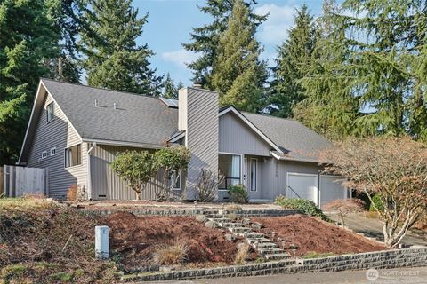 Photo of 32229 2nd Avenue SW, Federal Way, WA 98023 (MLS # 2468456)