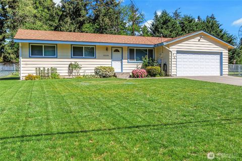 Photo of 32226 39th Avenue S, Federal Way, WA 98001 (MLS # 2521985)