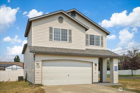 Photo of 735 E Tara Lee Avenue, Medical Lake, WA 99022 (MLS # 2569657)