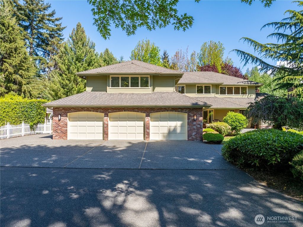 Photo of 11019 Berry Lane, Woodway, WA 98020 (MLS # 2349582)