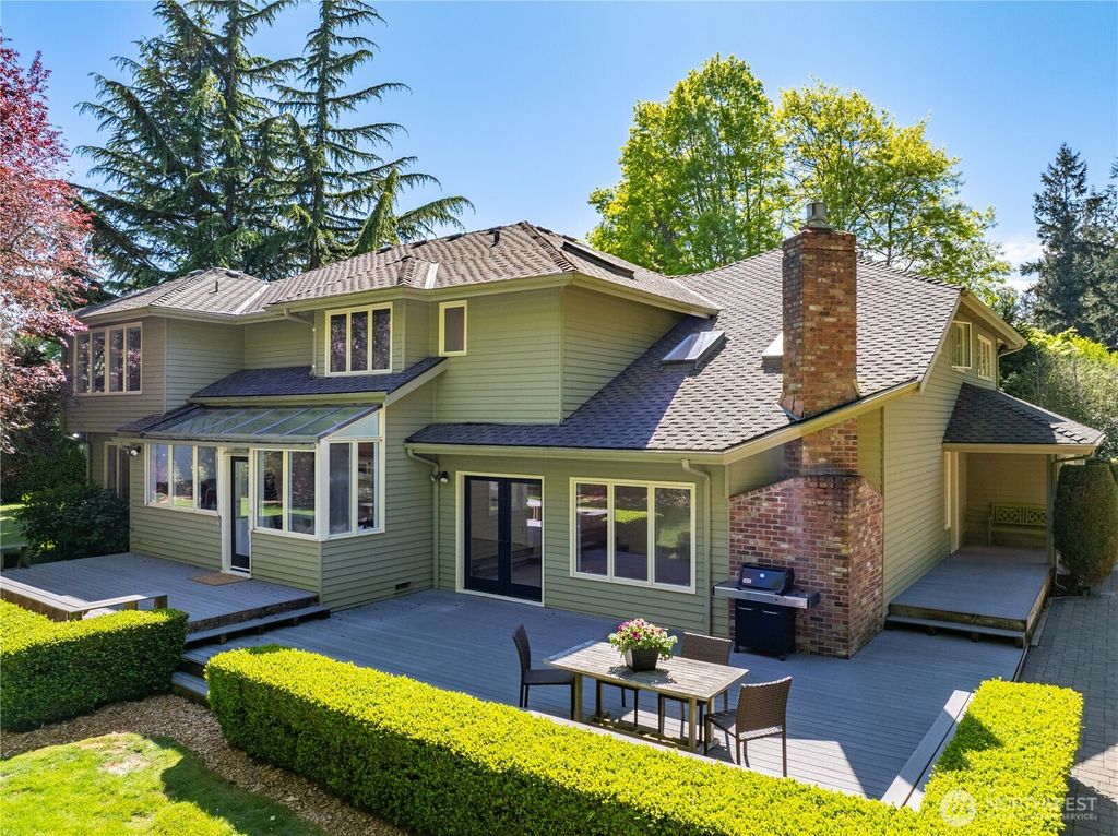 Photo of 11019 Berry Lane, Woodway, WA 98020 (MLS # 2349582)