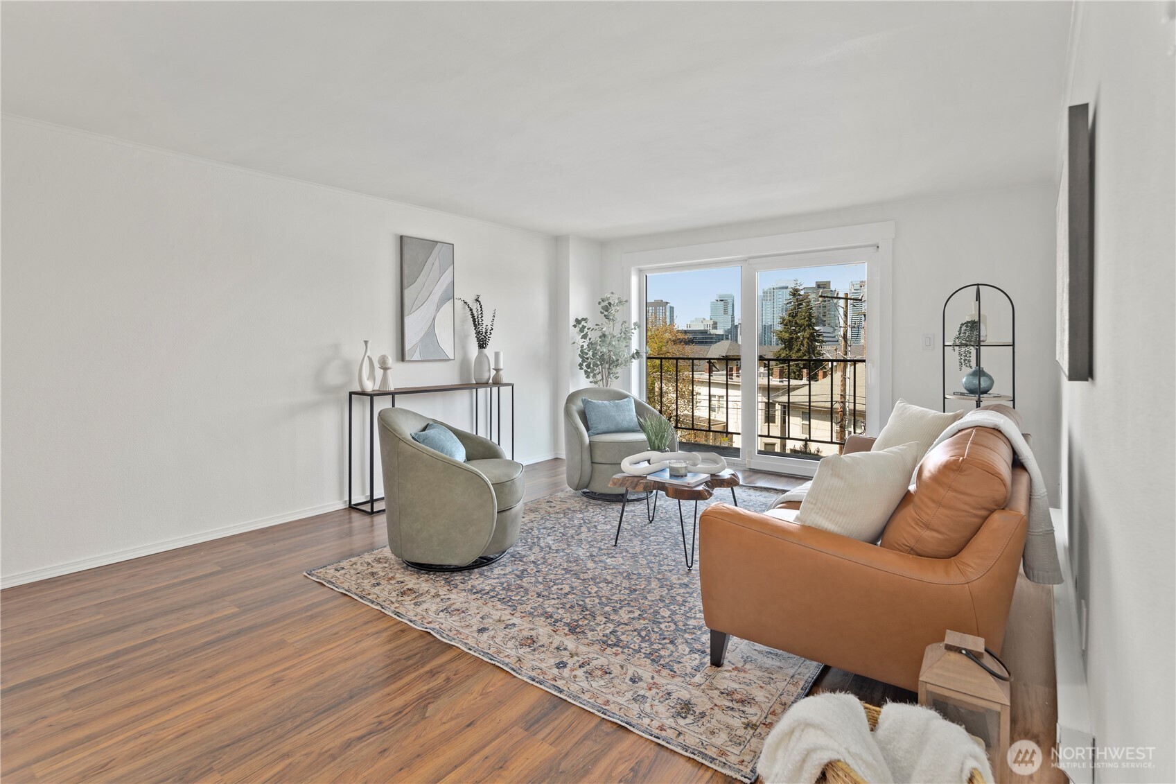 1300 University Street 2G