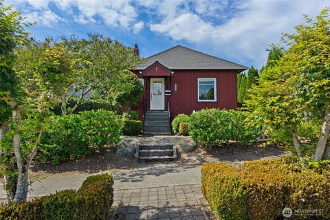Photo of 7841 12th Avenue NE #Upper, Seattle, WA 98115 (MLS # 2535302)