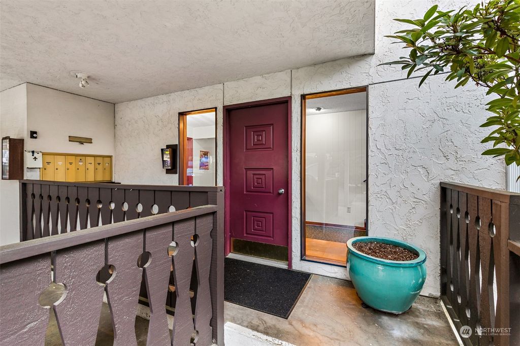 Photo of 900 5th Avenue S #200, Edmonds, WA 98020 (MLS # 2314299)