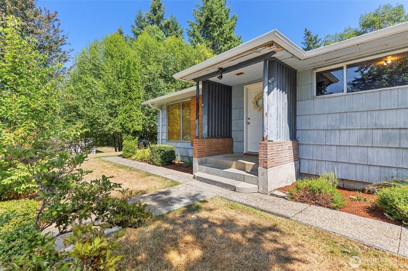 1087 Baby Doll Road E