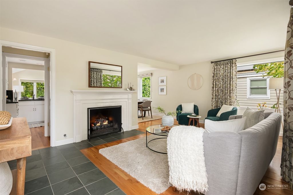 Photo of 8039 36th Avenue NE, Seattle, WA 98115 (MLS # 2158178)