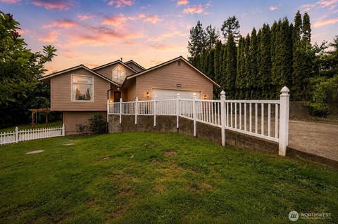 Photo of 1314 Starlite Court E, Lacey, WA 98503 (MLS # 2514869)