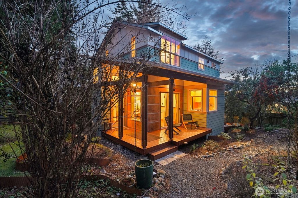 Photo of 20215 15th Avenue NW #C, Shoreline, WA 98177 (MLS # 2482015)