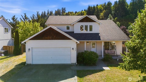 Photo of 229 W Easton Avenue, Eatonville, WA 98328 (MLS # 2552255)