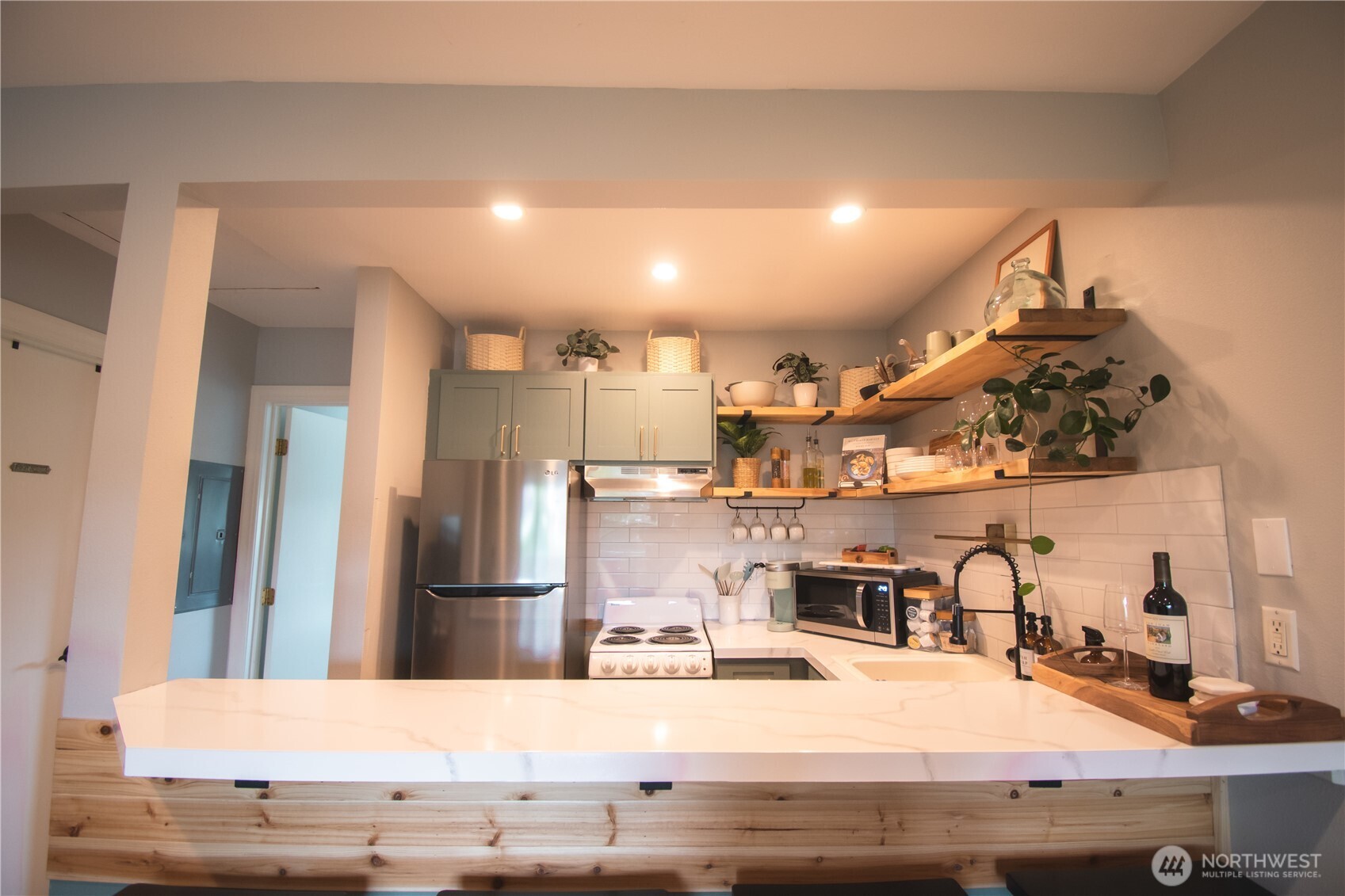 250 Tucker Avenue 7