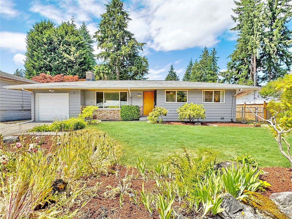 Photo of 20219 7th Place S, Des Moines, WA 98198 (MLS # 2395708)