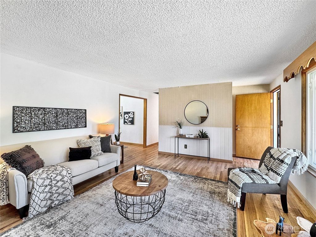 Photo of 20219 7th Place S, Des Moines, WA 98198 (MLS # 2395708)