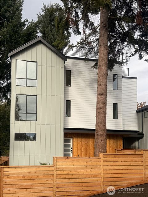 Photo of 7341 21st Avenue NE, Seattle, WA 98115 (MLS # 2444515) Photo of 7341 21st Avenue NE, Seattle, WA 98115 (MLS # 2444515)
