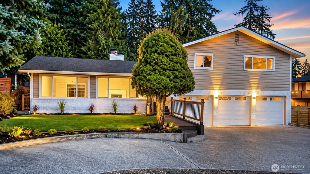 Photo of 14159 SE 144th Street, Renton, WA 98059 (MLS # 2564129)