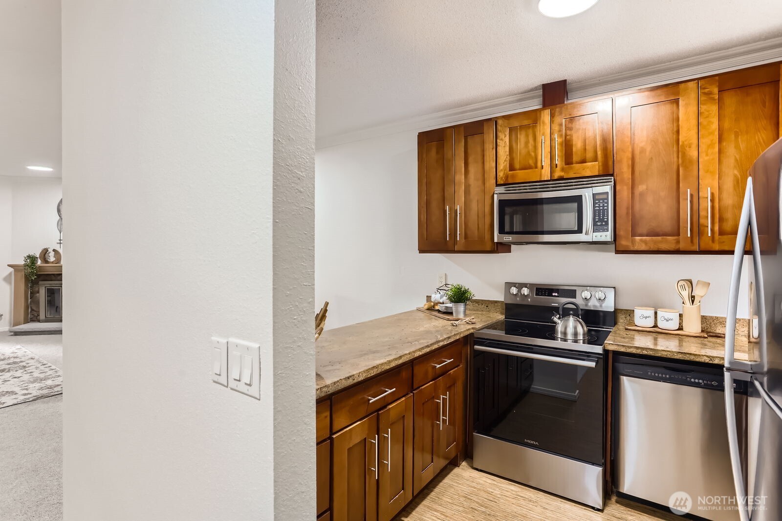 14547 NE 40th St J302