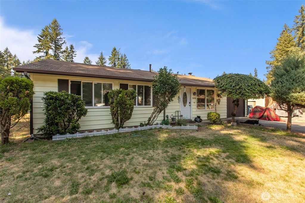 Photo of 26708 191st Place SE, Covington, WA 98042 (MLS # 2429114)