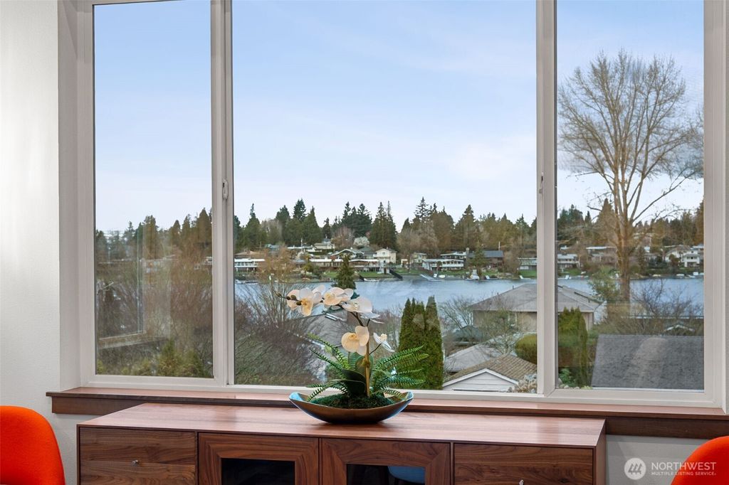 Photo of 3532 S 198th Street, SeaTac, WA 98188 (MLS # 2503486)